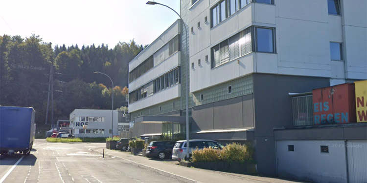 Einmündung Reusseggstrasse / Industriequartier Ibach